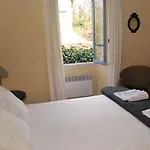 La Maison Aux Puits Bed & Breakfast