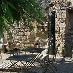 La Maison Aux Puits 3*