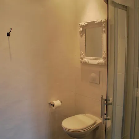 Gæstehus La Maison Au Puits 2*