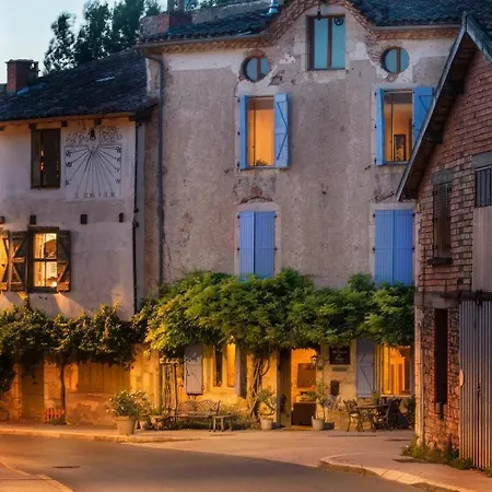 La Maison Au Puits Cordes Sur Ciel
