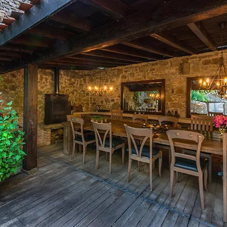 Privat bolig La Maison Au Puits