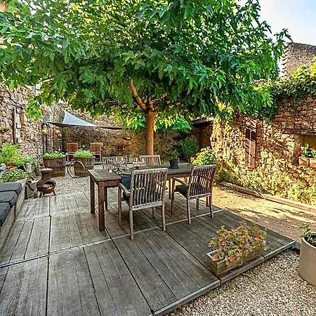 La Maison Aux Puits