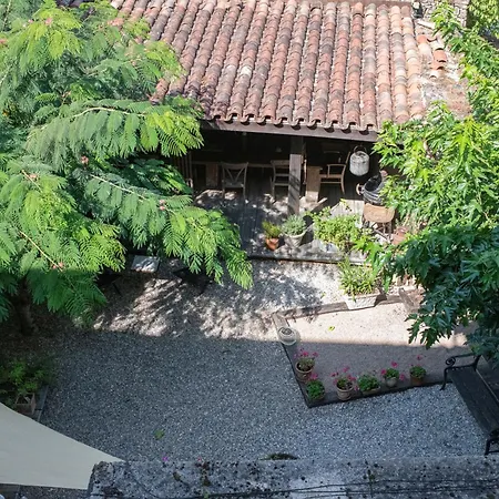 La Maison Aux Puits كورد سور سيال