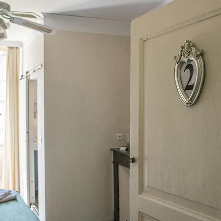 La Maison Aux Puits فندق مبيت وإفطار 3*