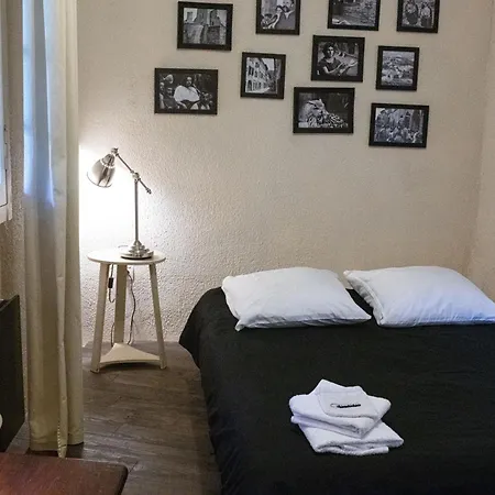 فندق مبيت وإفطار La Maison Aux Puits 3*