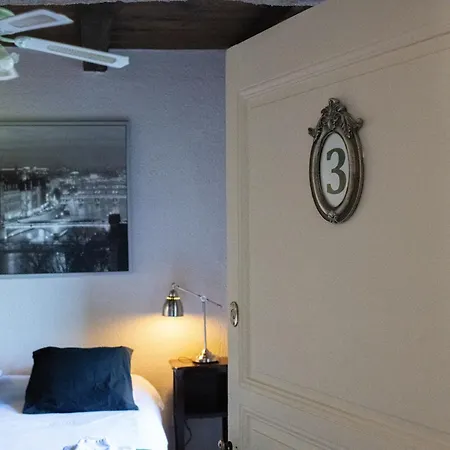 La Maison Aux Puits فندق مبيت وإفطار 3*