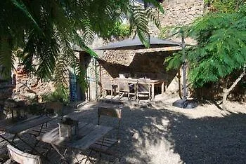 La Maison Aux Puits