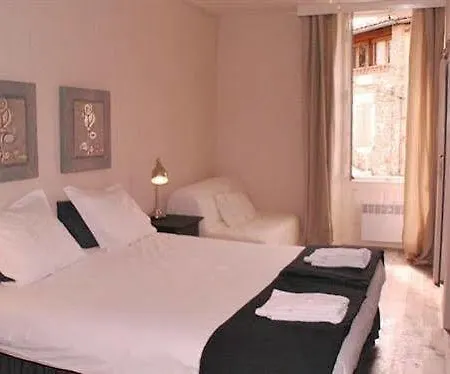 La Maison Au Puits Pansiyon Cordes Sur Ciel