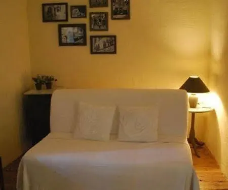 La Maison Aux Puits 3*