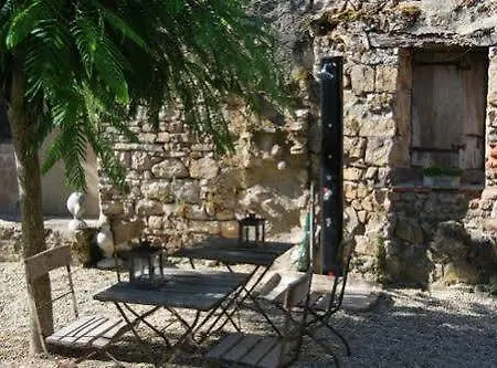 La Maison Aux Puits 3*